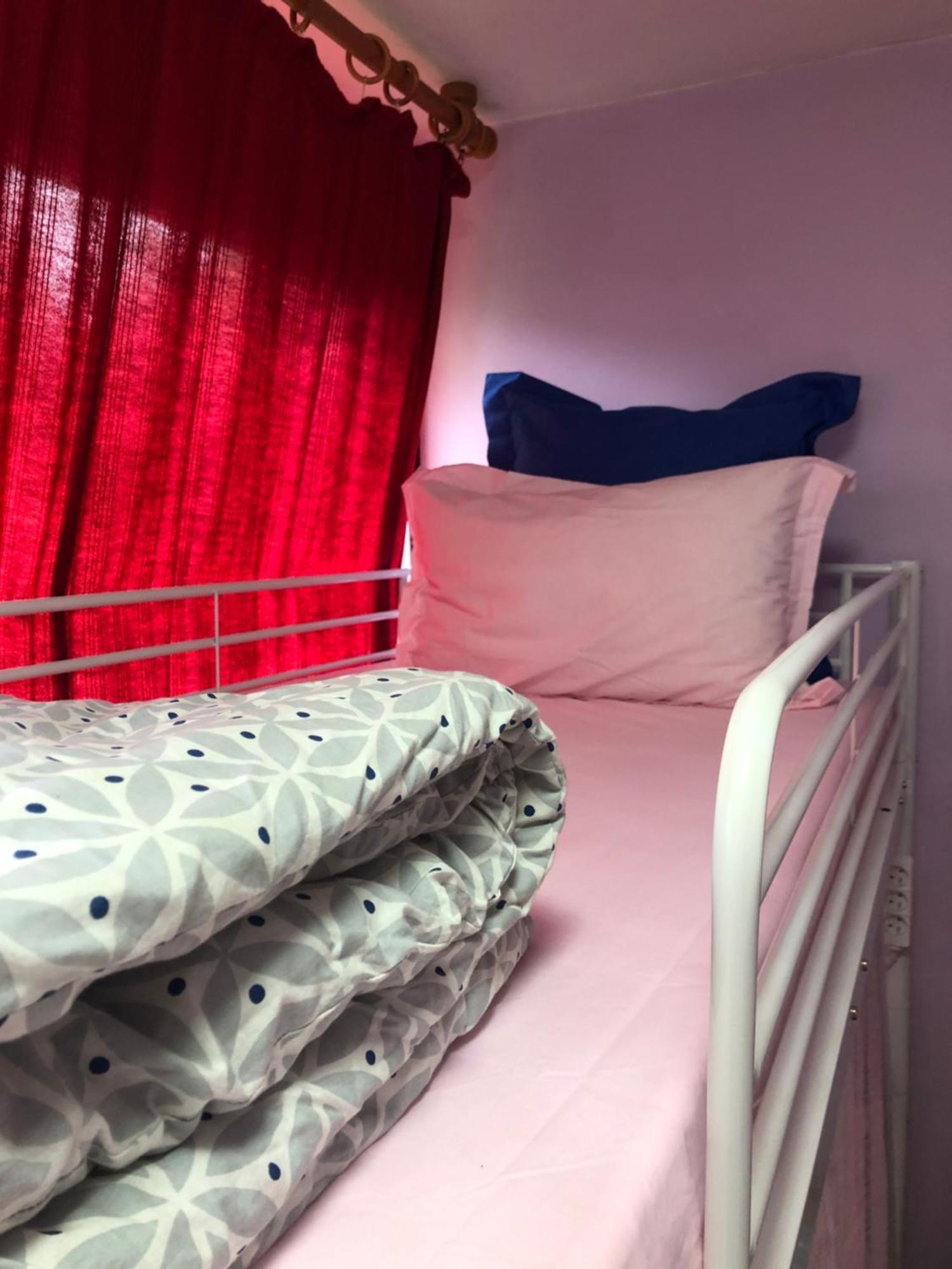 Female-Dortoir Femme -Dorm Shared Room Paris Bobigny Extérieur photo
