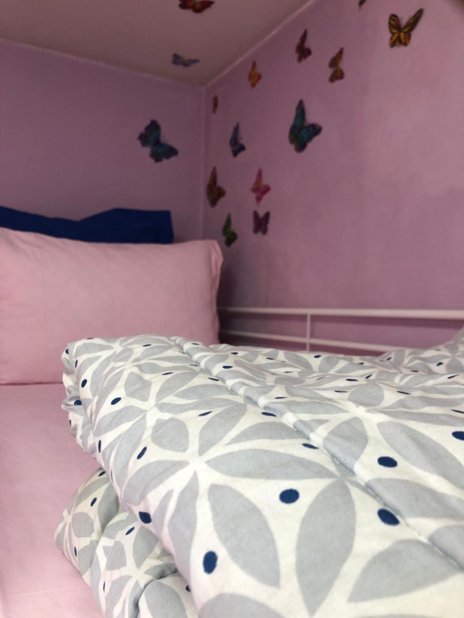 Female-Dortoir Femme -Dorm Shared Room Paris Bobigny Extérieur photo