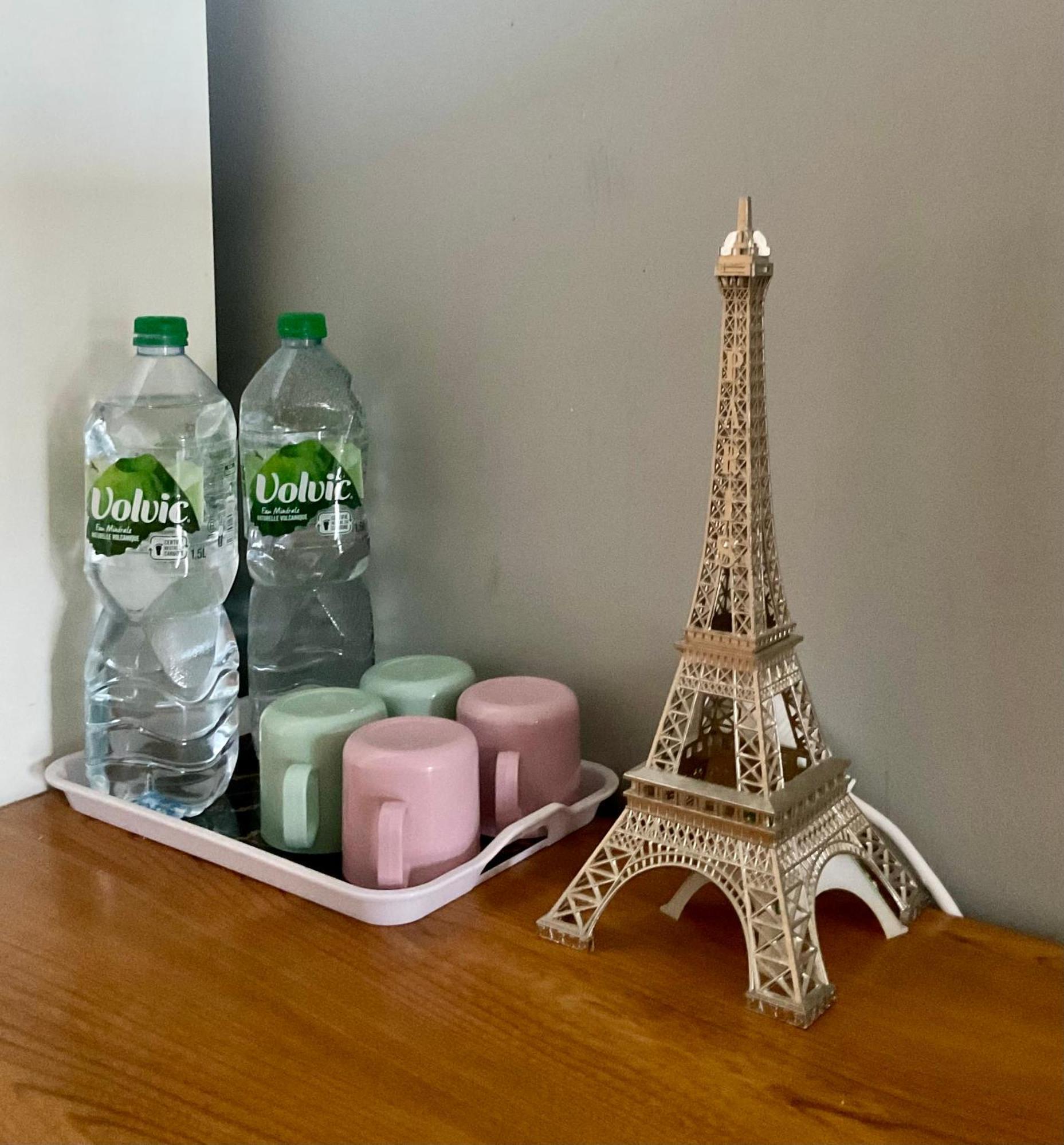 Female-Dortoir Femme -Dorm Shared Room Paris Bobigny Extérieur photo